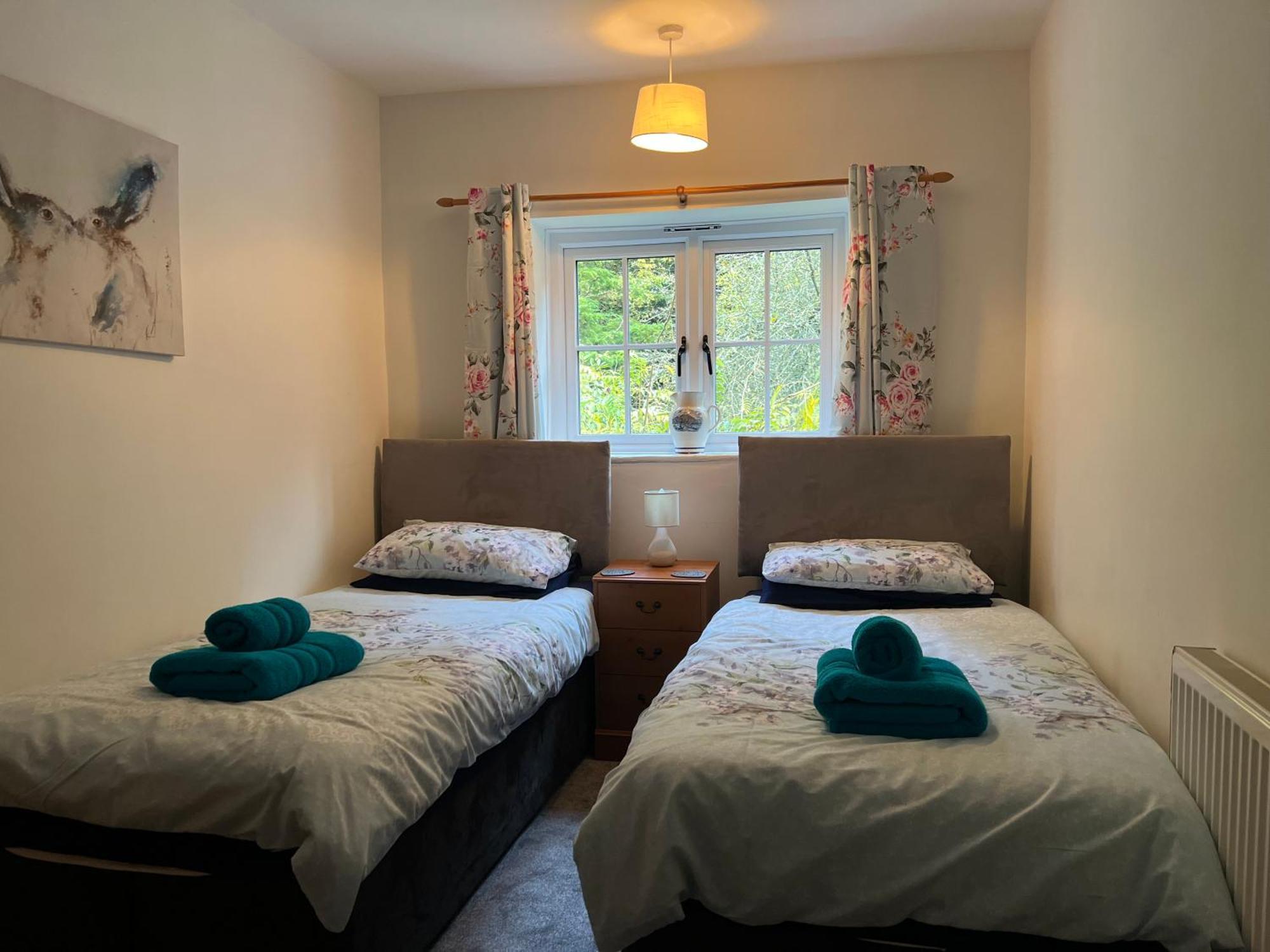 Forestry Cottage. Hot Tub, Open Fire, Dog Friendly Gaywood 외부 사진