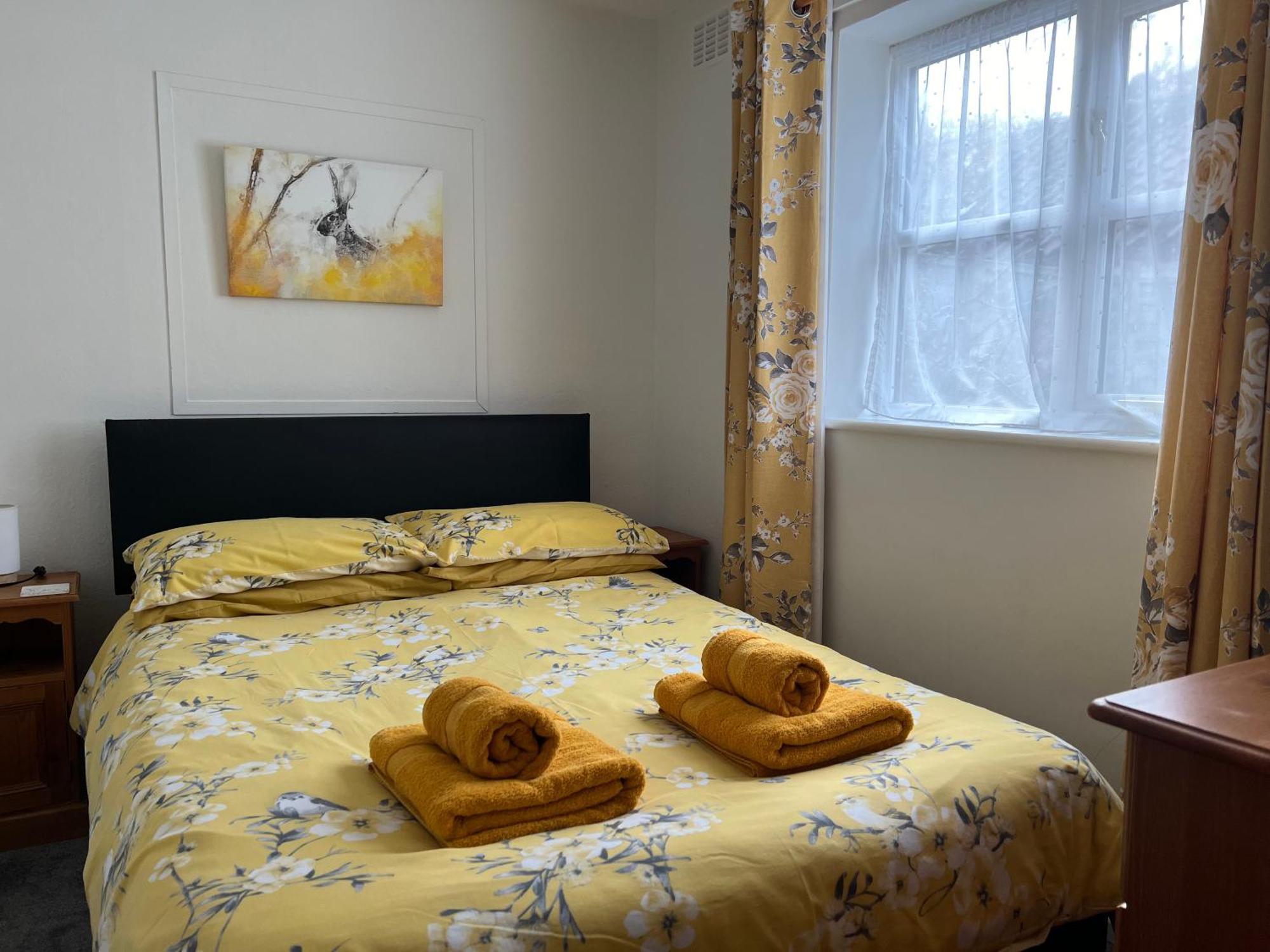 Forestry Cottage. Hot Tub, Open Fire, Dog Friendly Gaywood 외부 사진